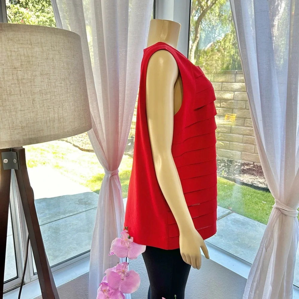 Chico's Women's Tiered Tank Blouse Burgundy Red Size 3 Sleeveless Straight Hem - Picture 2 of 5